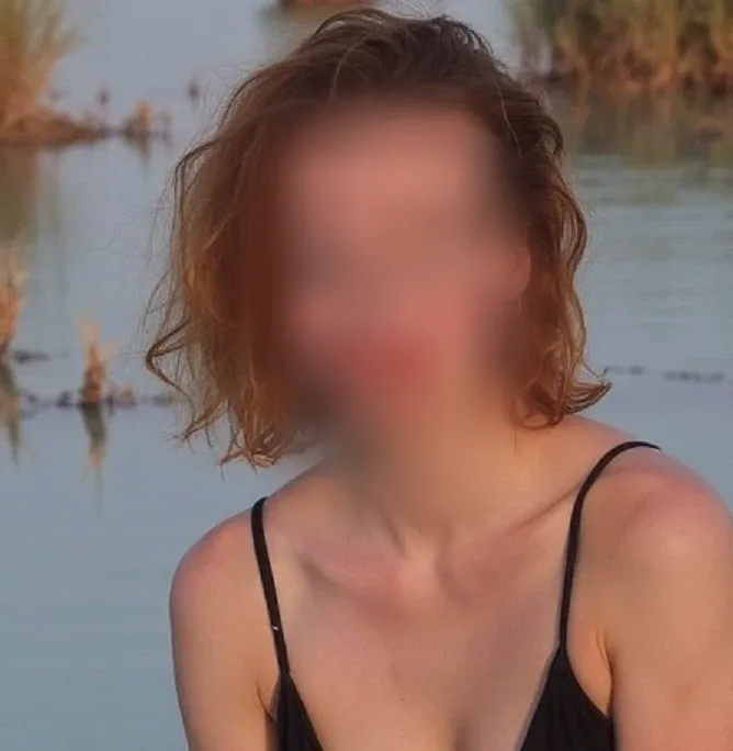 Antonia, 25 años